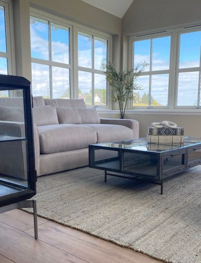 Picture of the sofa in the sun lounge